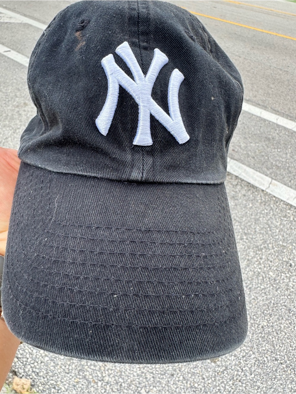 47 Kids New York Yankees Black Cap with White Logo